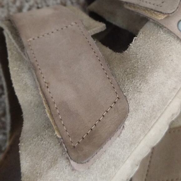 Birkenstock Tan Sandals - Picture 8 of 16